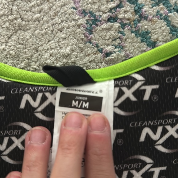 Kids hockey shoulder pads - Picture 3 of 3